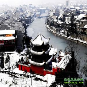 單獨成團(tuán)P線:(民俗風(fēng)情之旅)張家界、芙蓉鎮(zhèn)、德夯大峽谷、乾州城、鳳凰五日游